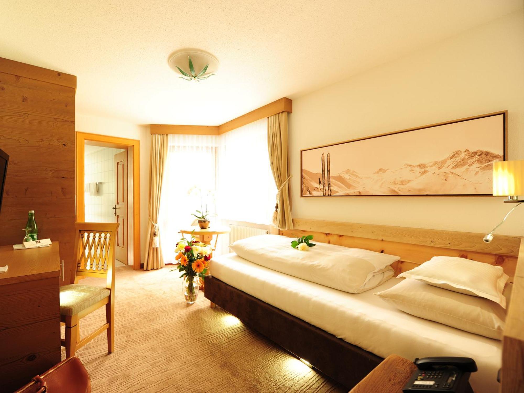 Salnerhof Superior Lifestyle Resort ايشجل الغرفة الصورة